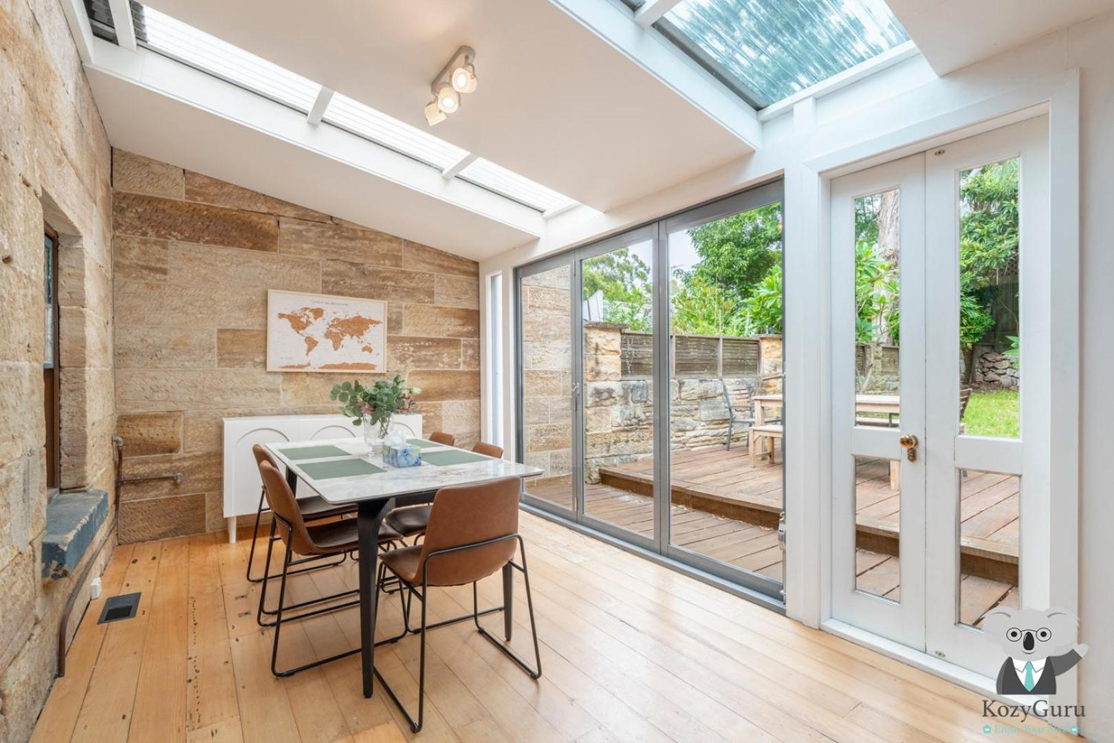 Apartment Kozyguru Balmain Charming 3 Sydney